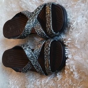 Crocs Size 7 Cyprus IV Sparkle Leopard Heels.